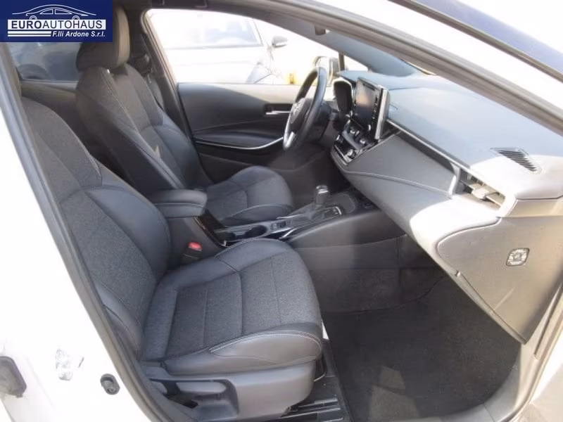 Toyota Corolla 1.8 Hybrid Style