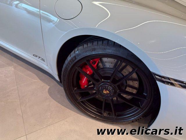 PORSCHE 911 Carrera 4 GTS Cabriolet