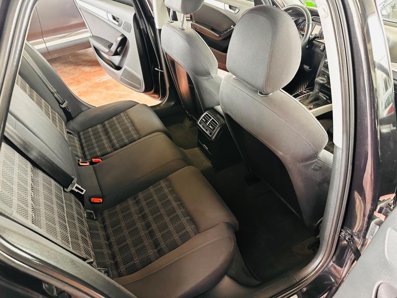 Audi A4 2.0 TDI 177 CV 4x4 S-Tronic Gancio Traino