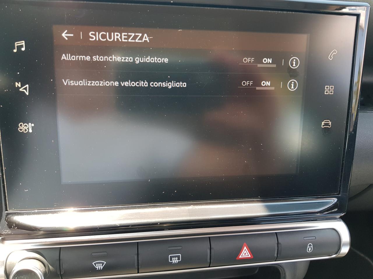 Citroen C3 Aircross BlueHDi 100 Feel Navy Led Sensori