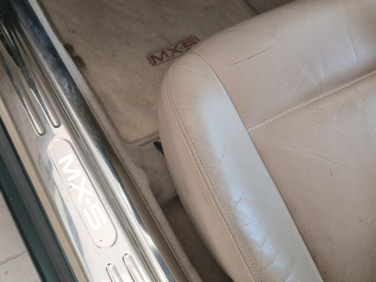 Mazda MX-5 1.8i 16V - Hard Top - Nardi Torino