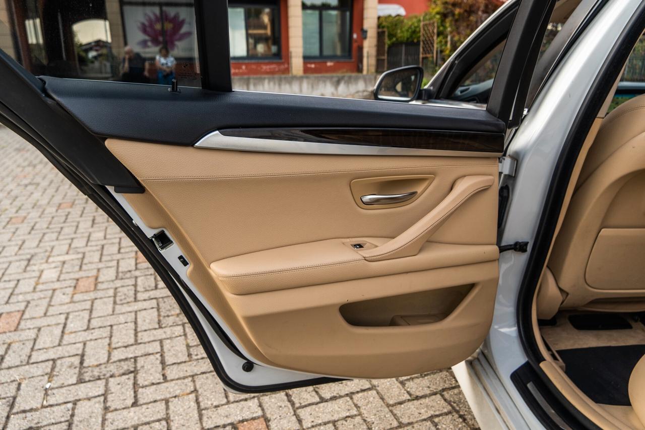 BMW 530d xDrive Luxury Steptronic - 2015