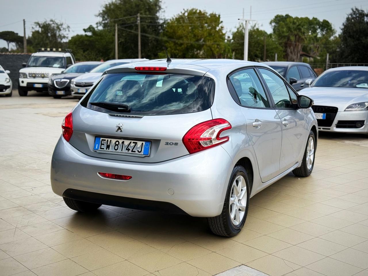 Peugeot 208 PureTech 82 5 porte Access Unico Proprietario Garanzia 12 Mesi