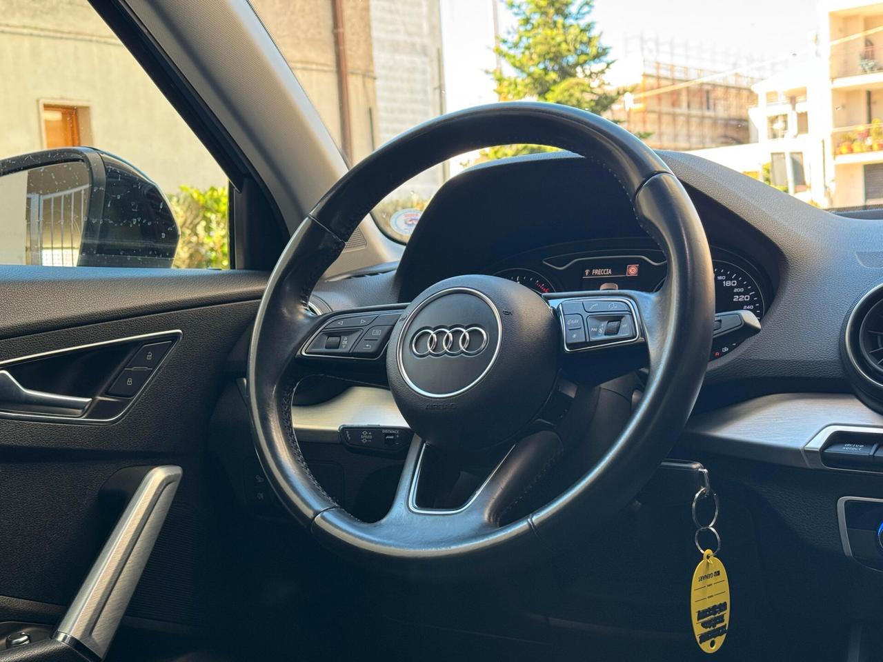 Audi Q2 1.6 TDI Business 115 cv