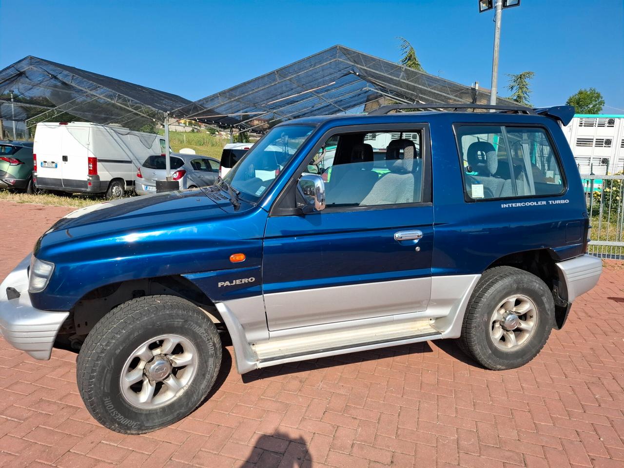 Mitsubishi Pajero 2.5 TDI Metal-top S.S. GLS Target