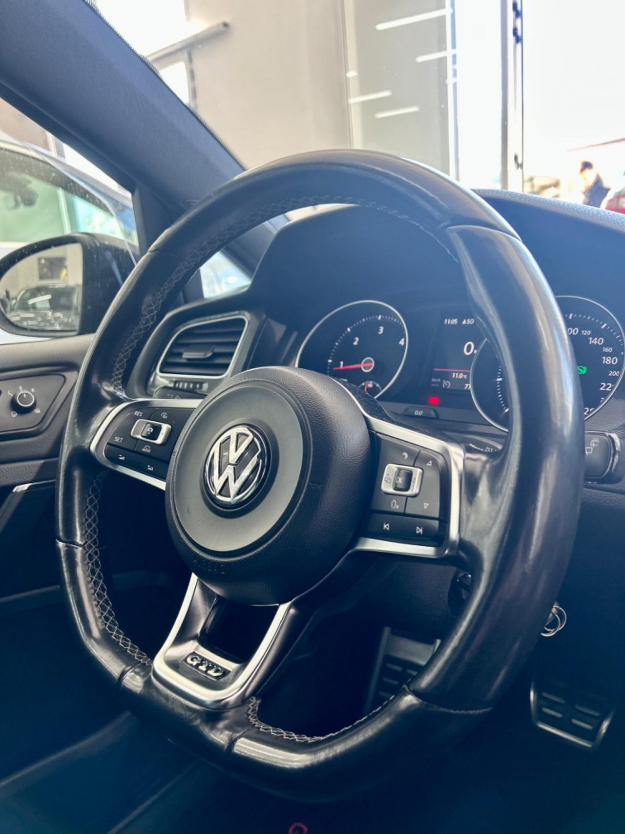 VW Golf 7 GTD 2.0 TDI DSG 5p. FINANZIABILE