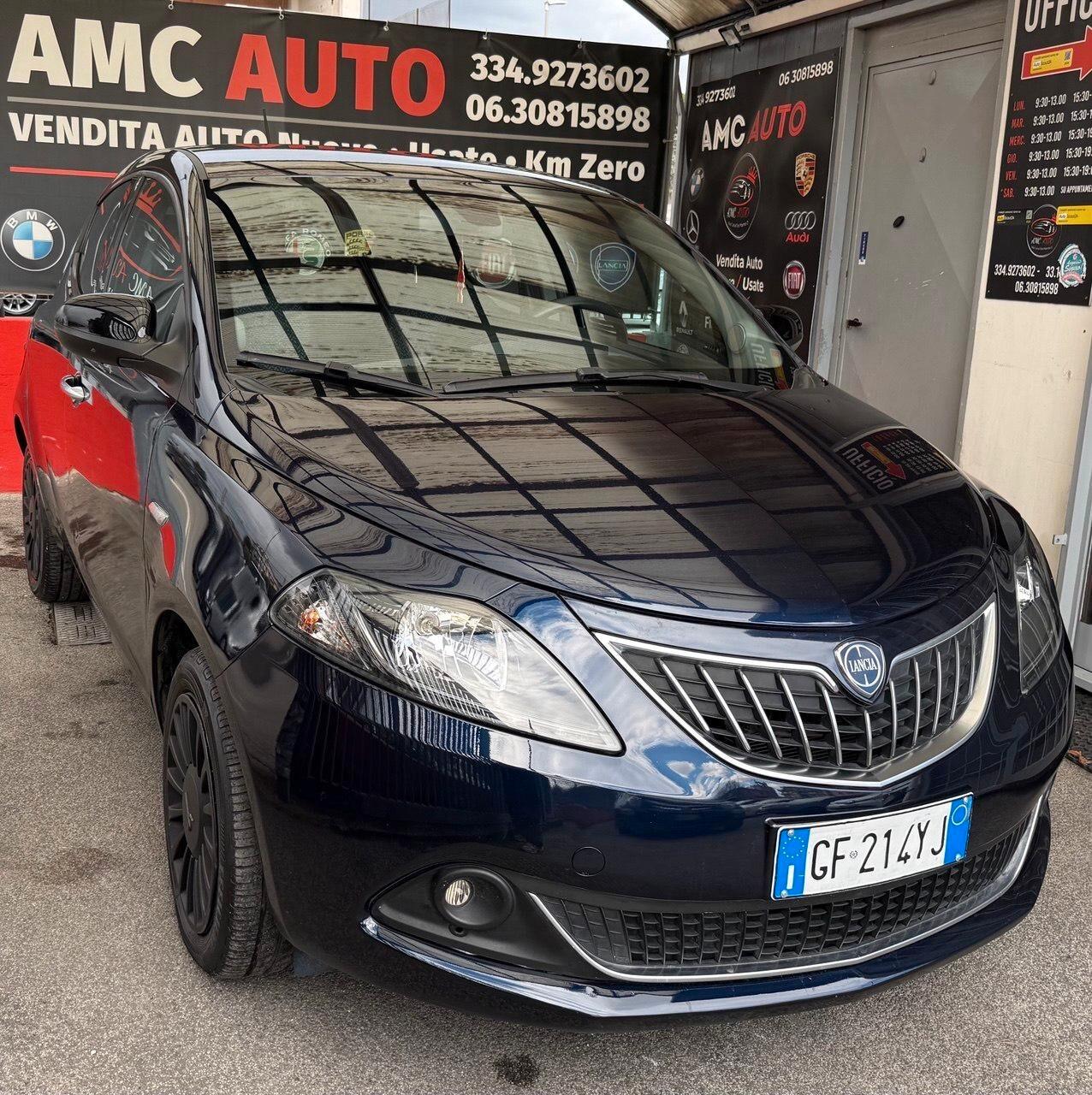 Lancia Ypsilon 1.0 FireFly 5 porte S&S Hybrid Ecochic Silver