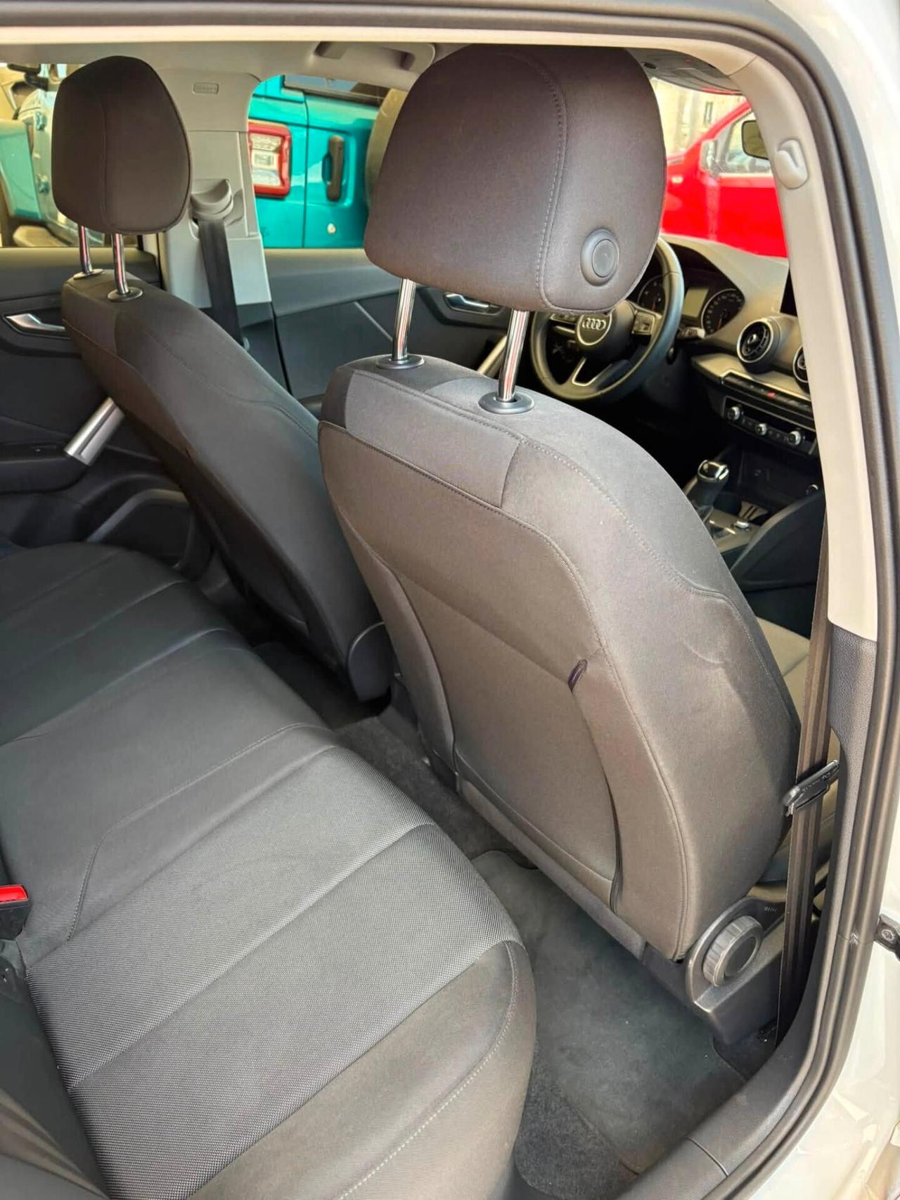 Audi Q2 30 TDI S tronic Business Advanced