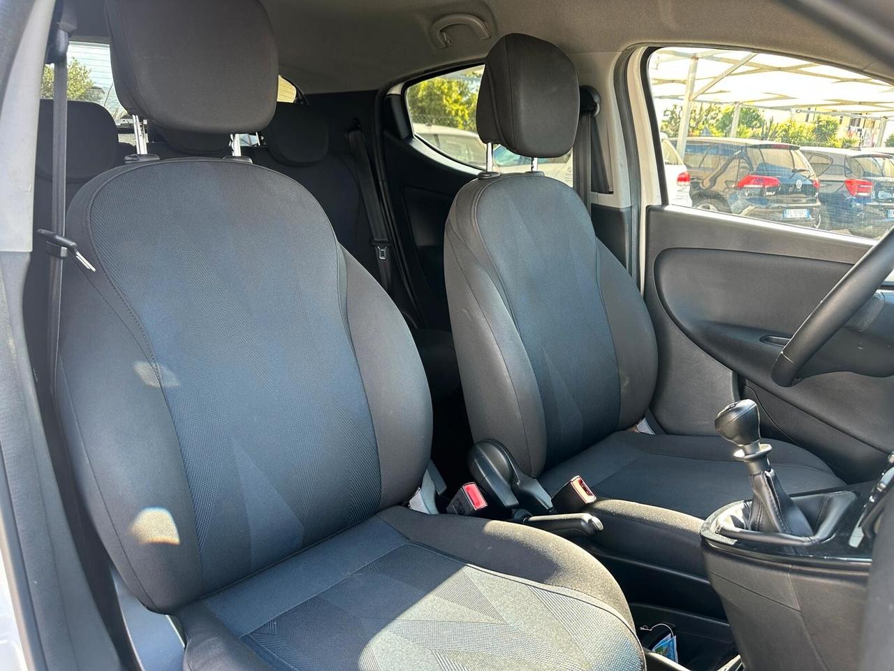 Lancia New Ypsilon 1.2 Benzina