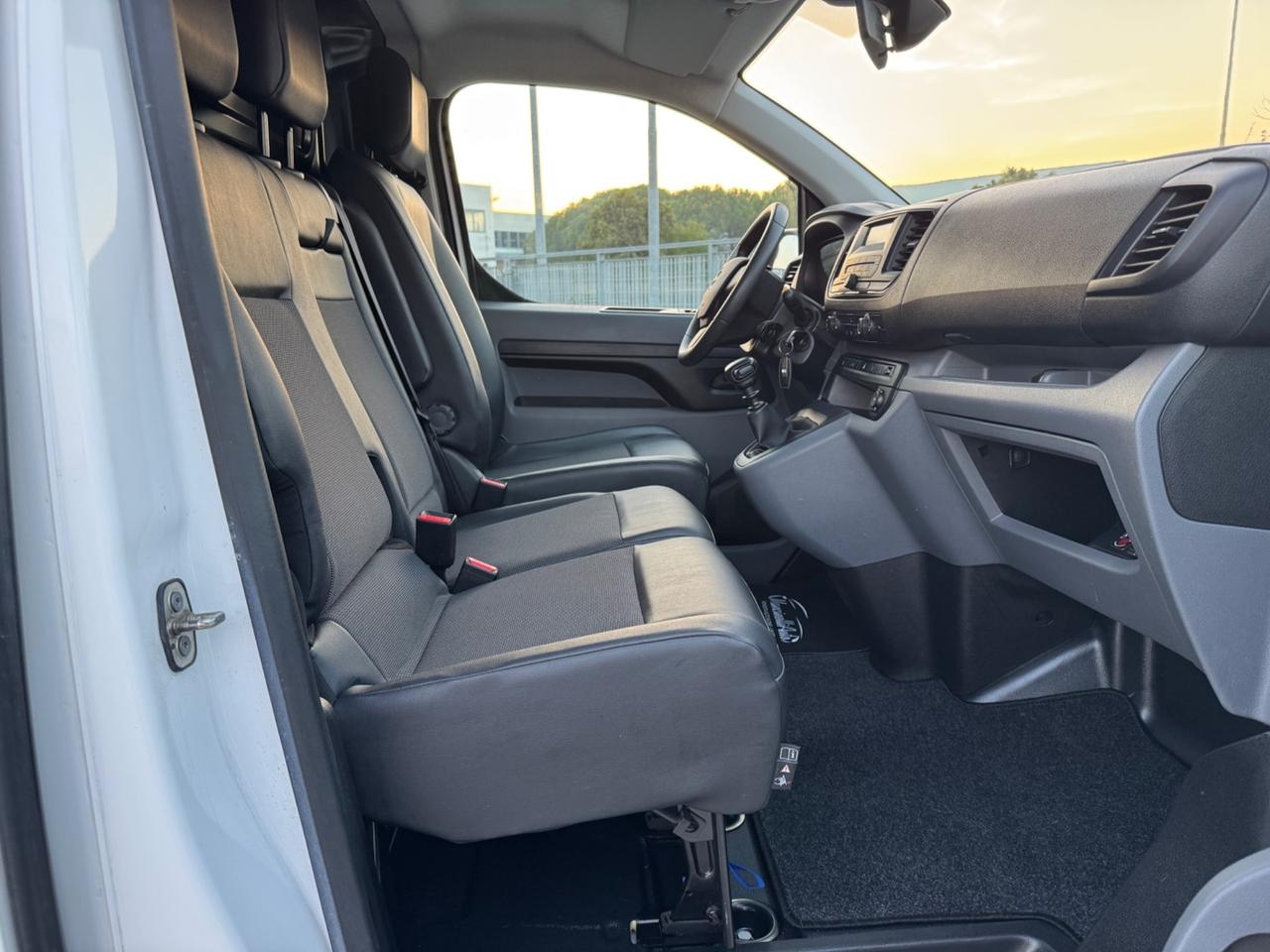 Opel Vivaro 1.5 Diesel 120CV S&S PC-TN S Furgone Essentia