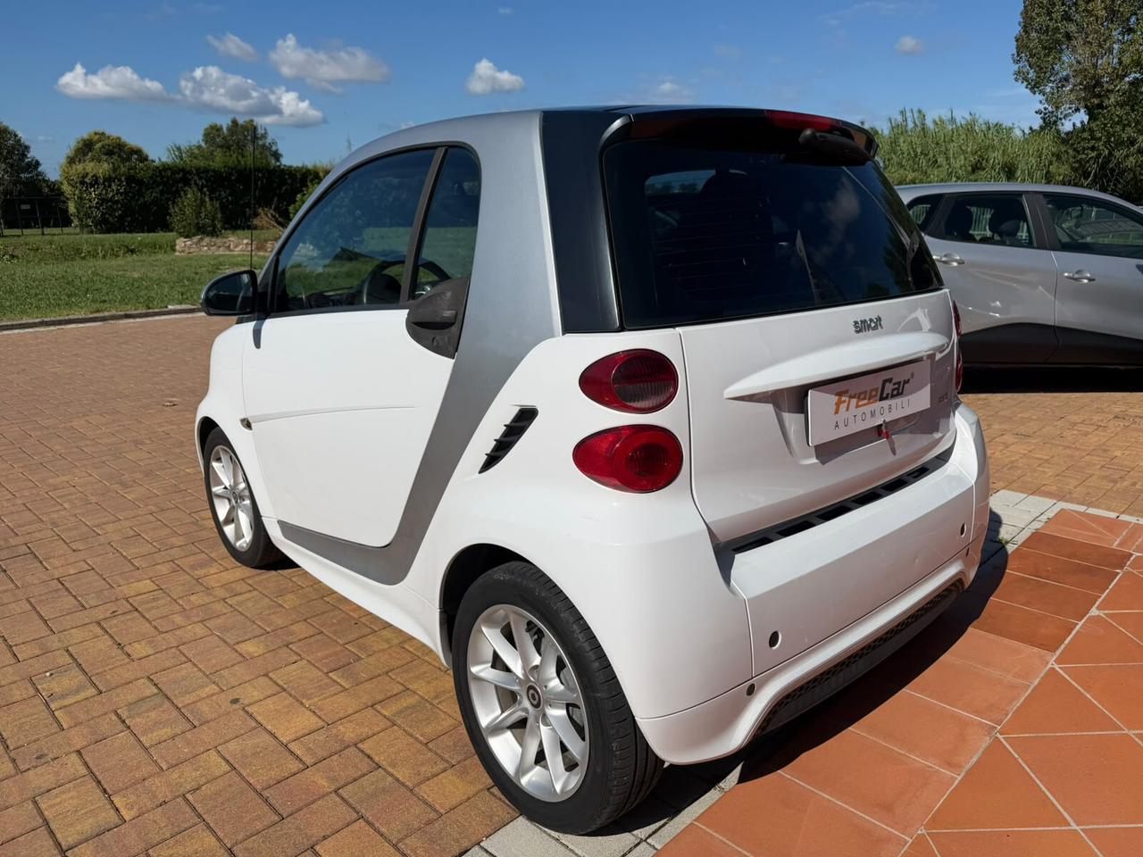 Smart ForTwo 1000 52 kW MHD coupé passion