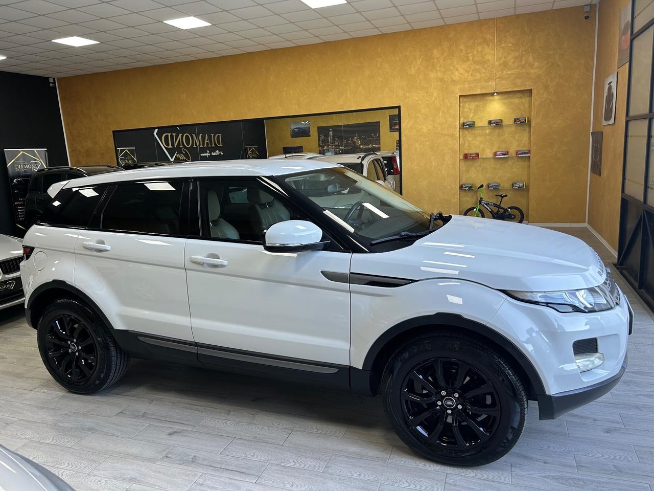 RANGE ROVER EVOQUE 2.2 Td4 150 cv “FULL FULL”-2013
