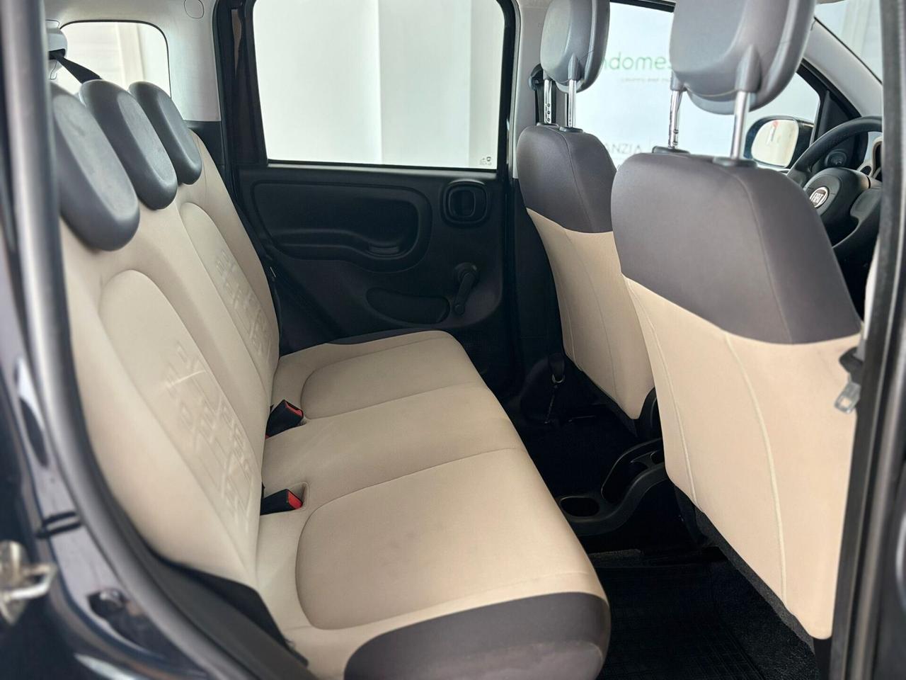 Fiat Panda 1.2 BENZ 2015 CLIMA 5 POSTI