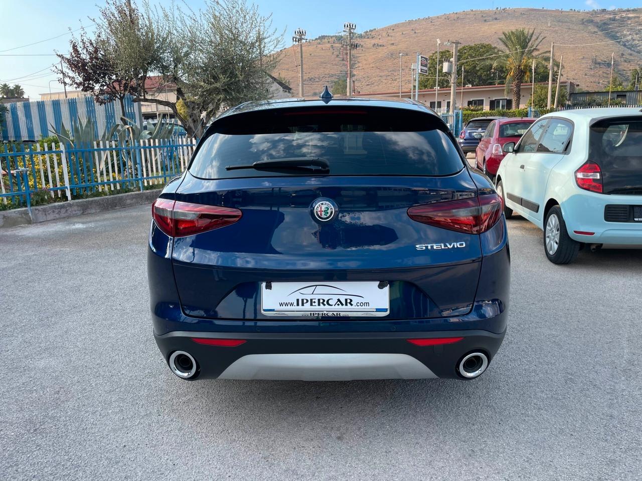 Alfa Romeo Stelvio 2.2 Turbodiesel 180 CV AT8 Q4 Executive