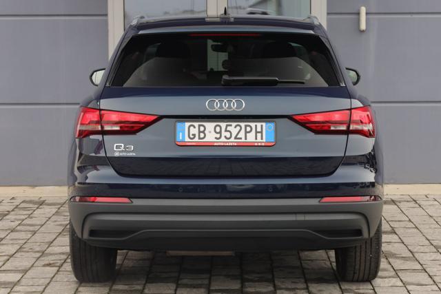 AUDI Q3 35 TDI S tronic Business