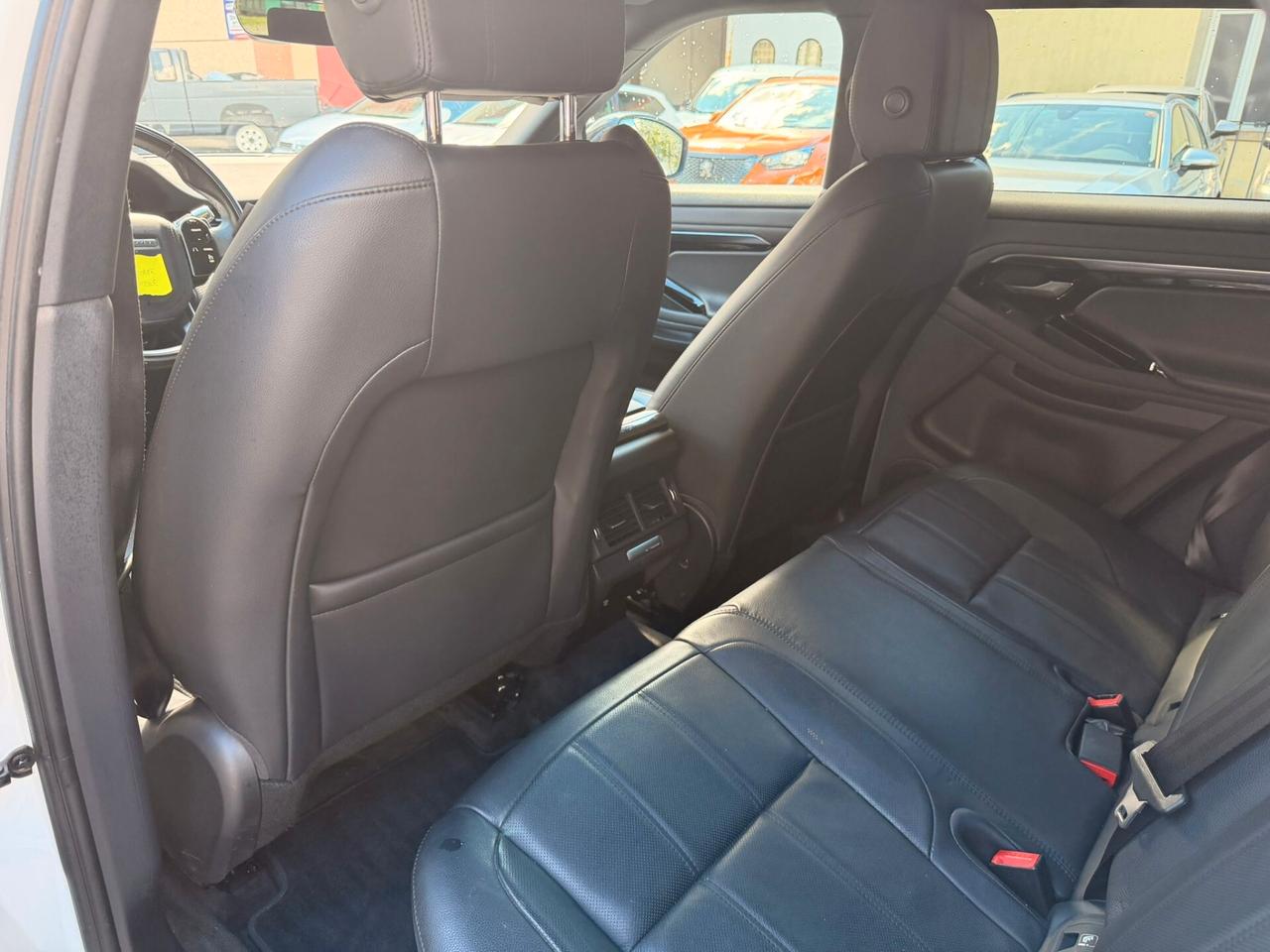 Land Rover Range Evoque 2.0D I4-L.Flw 150 CV R-Dynamic