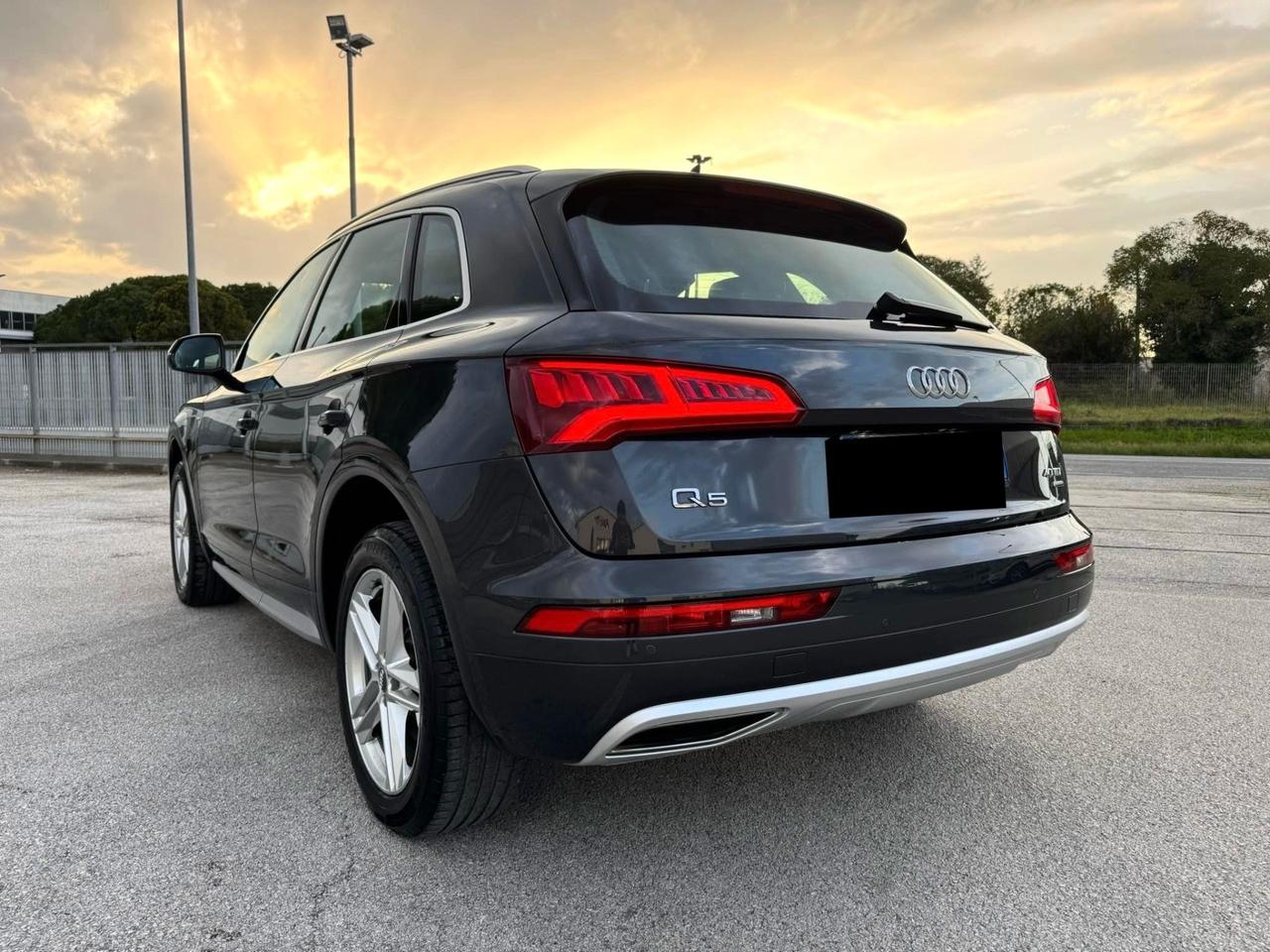 AUDI Q5 2.0 Quattro S-LINE-Virtual Luci Ambient 19