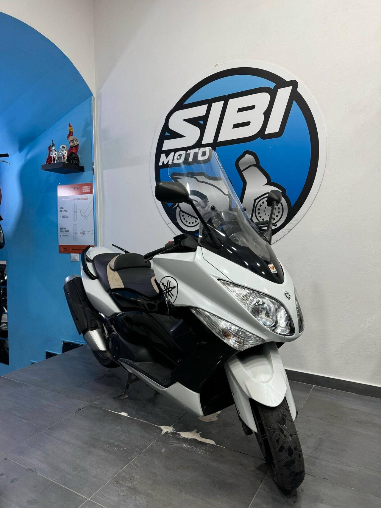 Yamaha T-Max 500