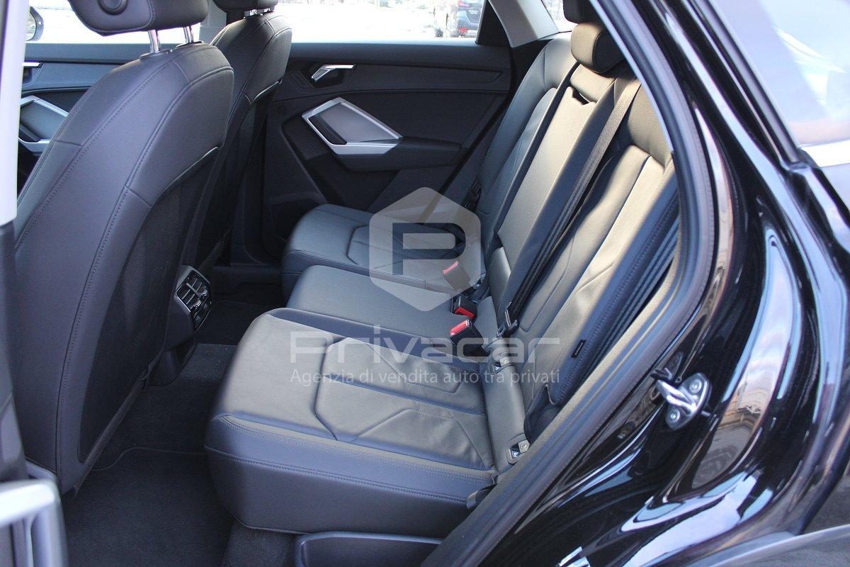 AUDI Q3 SPB 35 TDI S tronic Business Plus