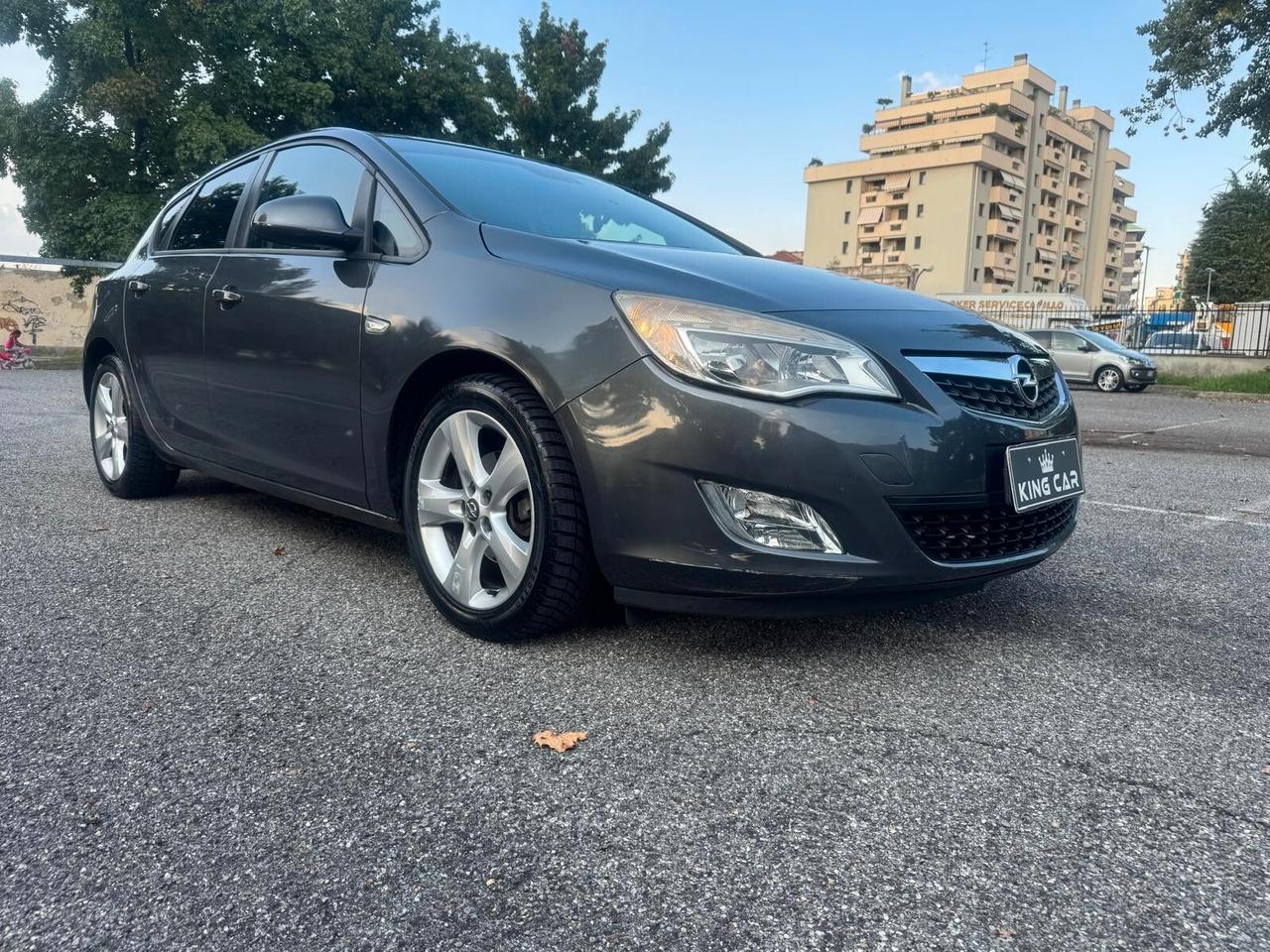 Opel Astra 1.4 100CV 5 porte Cosmo