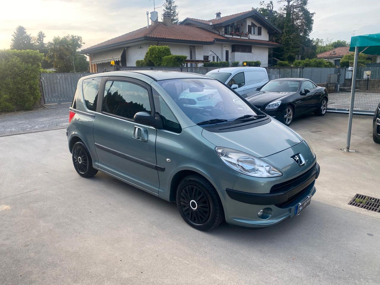 Peugeot 1007 1.4 HDi Trendy