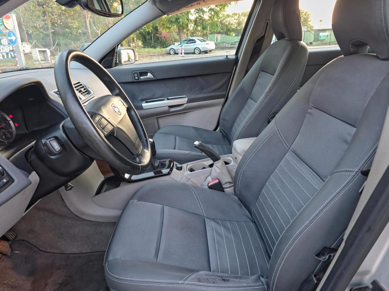 Volvo S40 2.0 D cat Summum CV-136 E3 Manuale NEO 2003