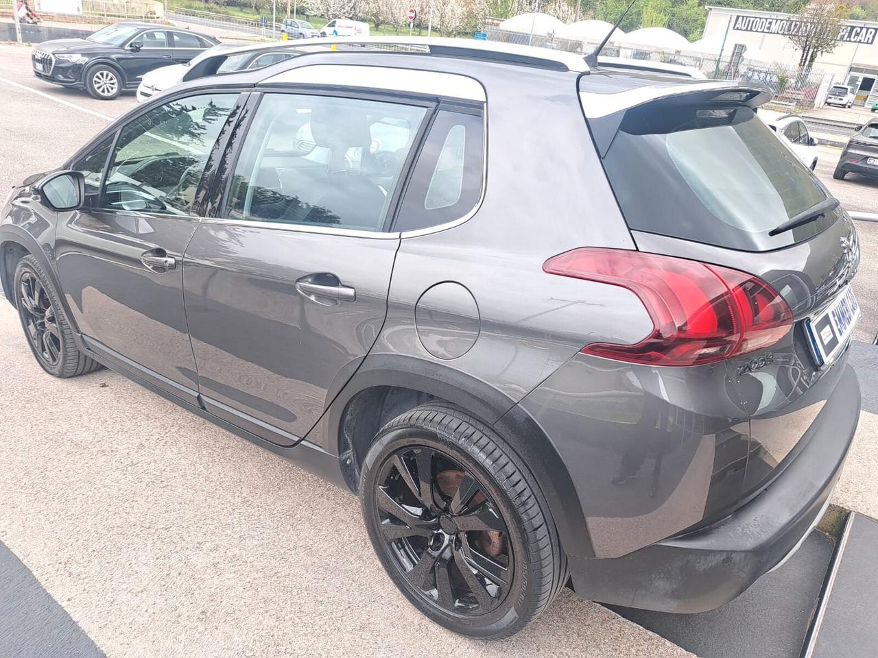 PEUGEOT 2008 1.6 BLUEHDI 100 CV ALLURE