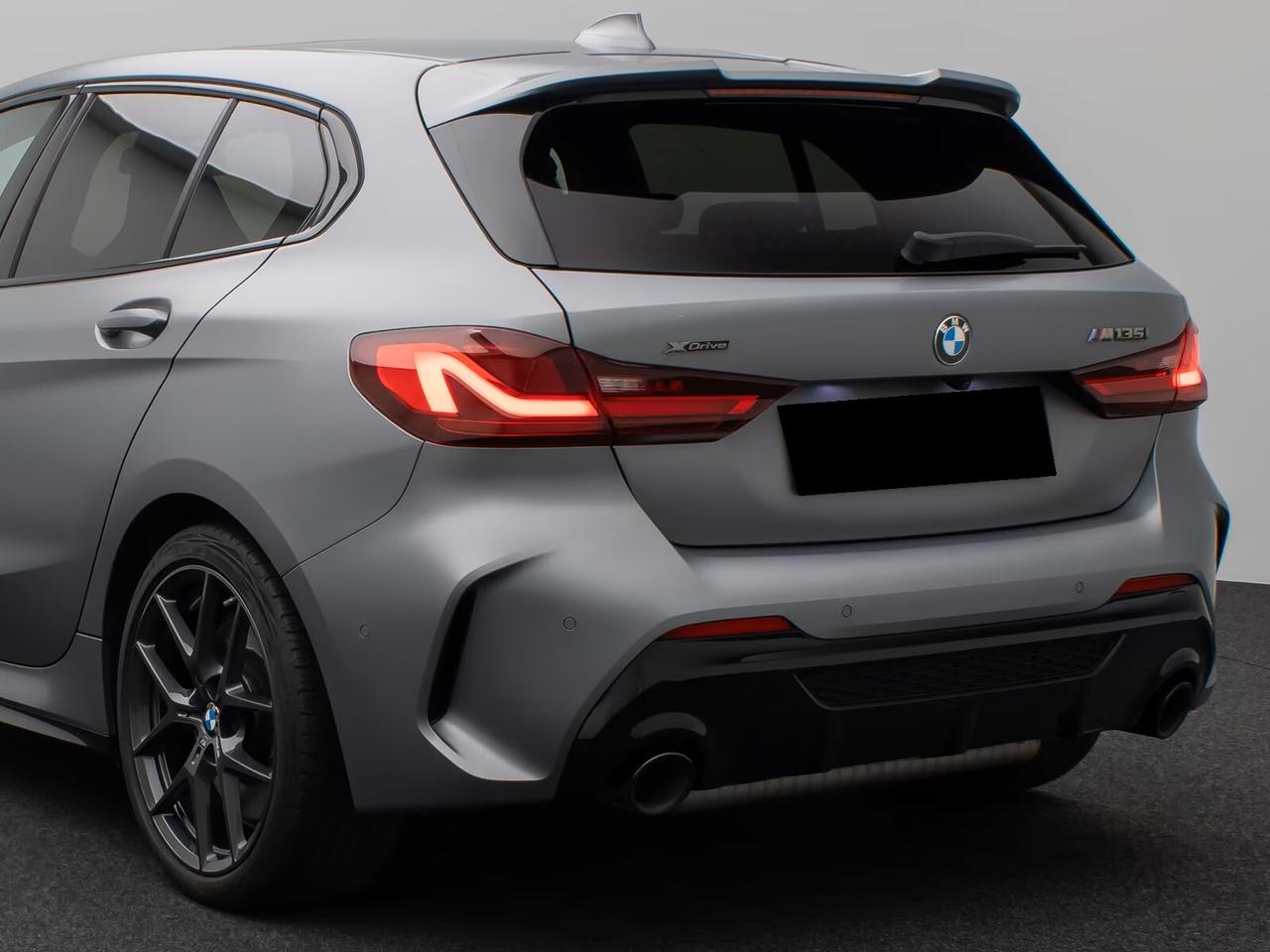 Bmw M135 M 135i xDrive SEDILI A GUSCIO PELLE TETTO PANORAMICO