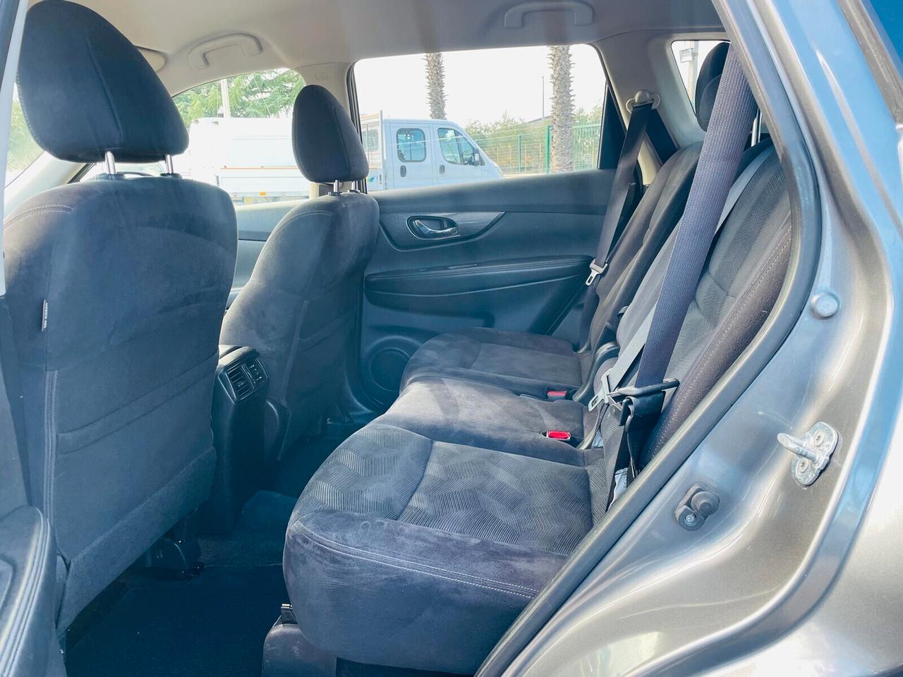 Nissan X-Trail 1.6 dCi 2WD Tekna 360° AUTOMATIC