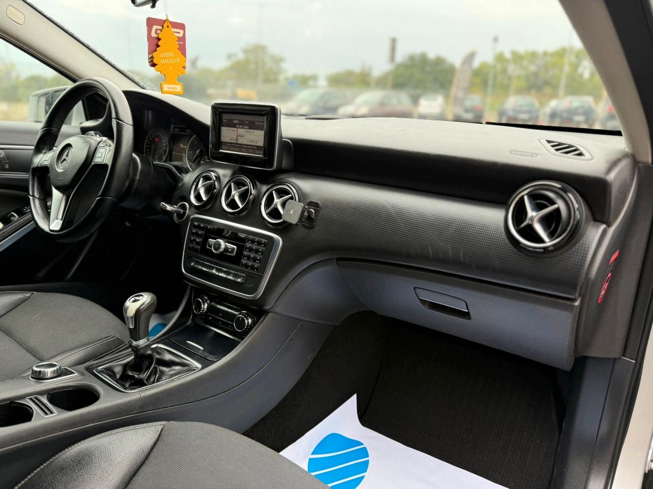 MERCEDES A200 2015 12 MESI DI GARANZIA