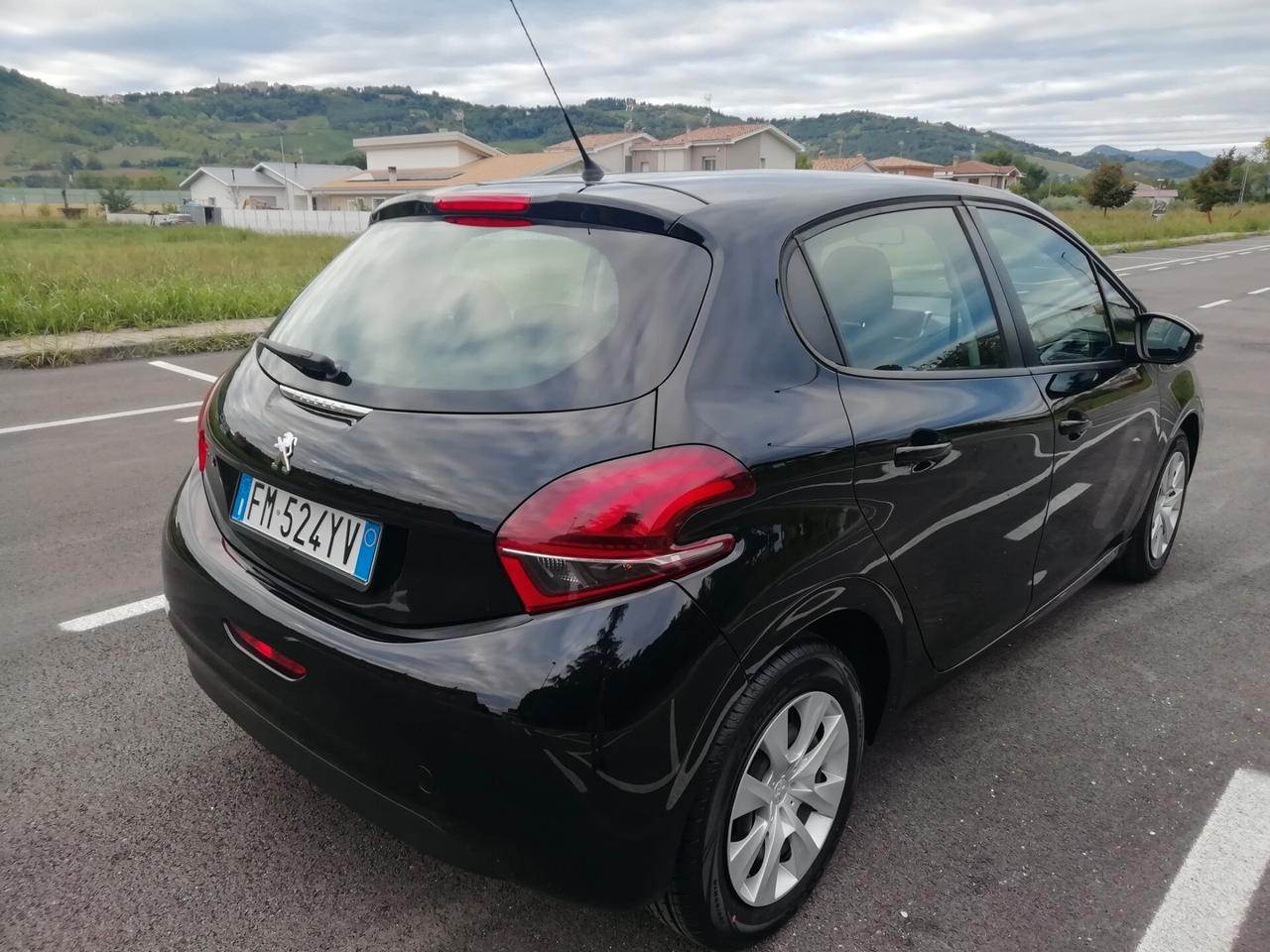 Peugeot 208 BlueHDi 75 cv 5 porte Active "NEOPATENTATI"