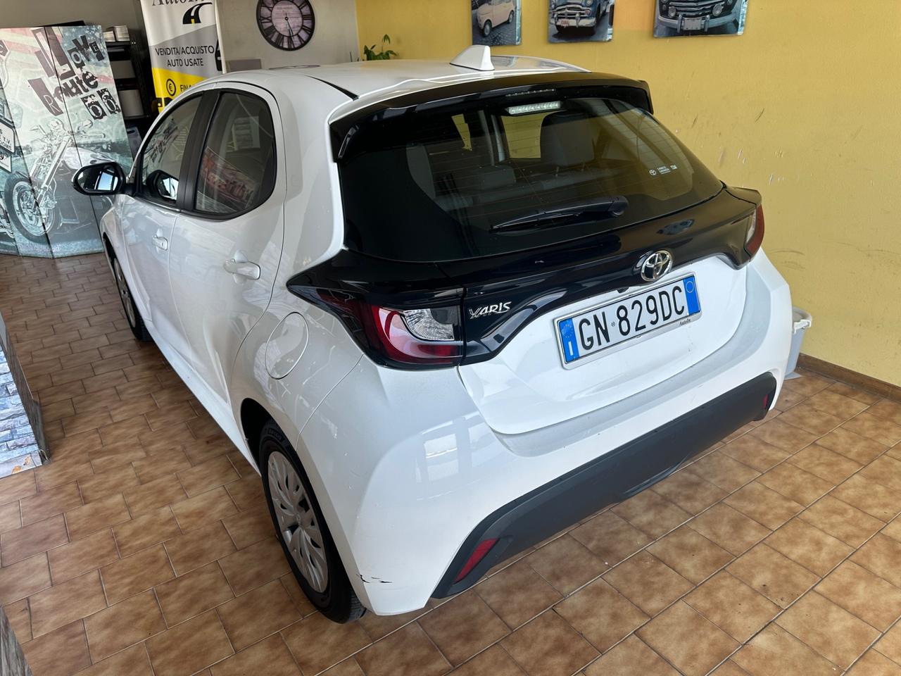 Toyota Yaris 1.0benz. 51.000km