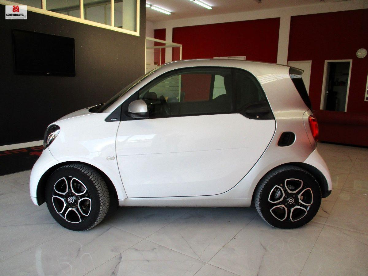SMART Fortwo 70 1.0 t.amic Passion-2018 KM115000