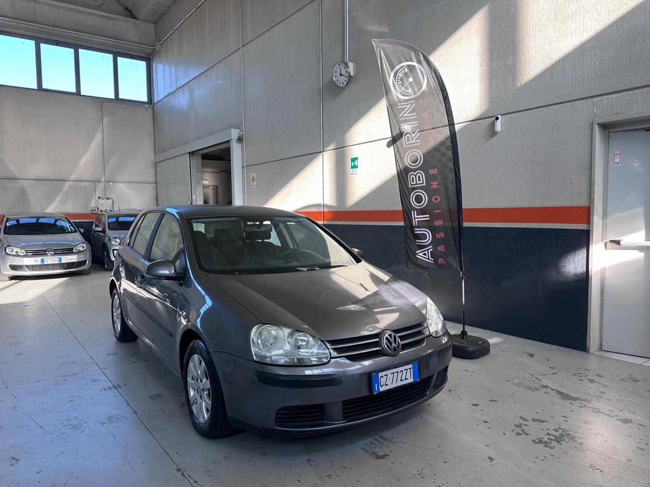 Volkswagen Golf 1.6 16V FSI 5p. Comfortline