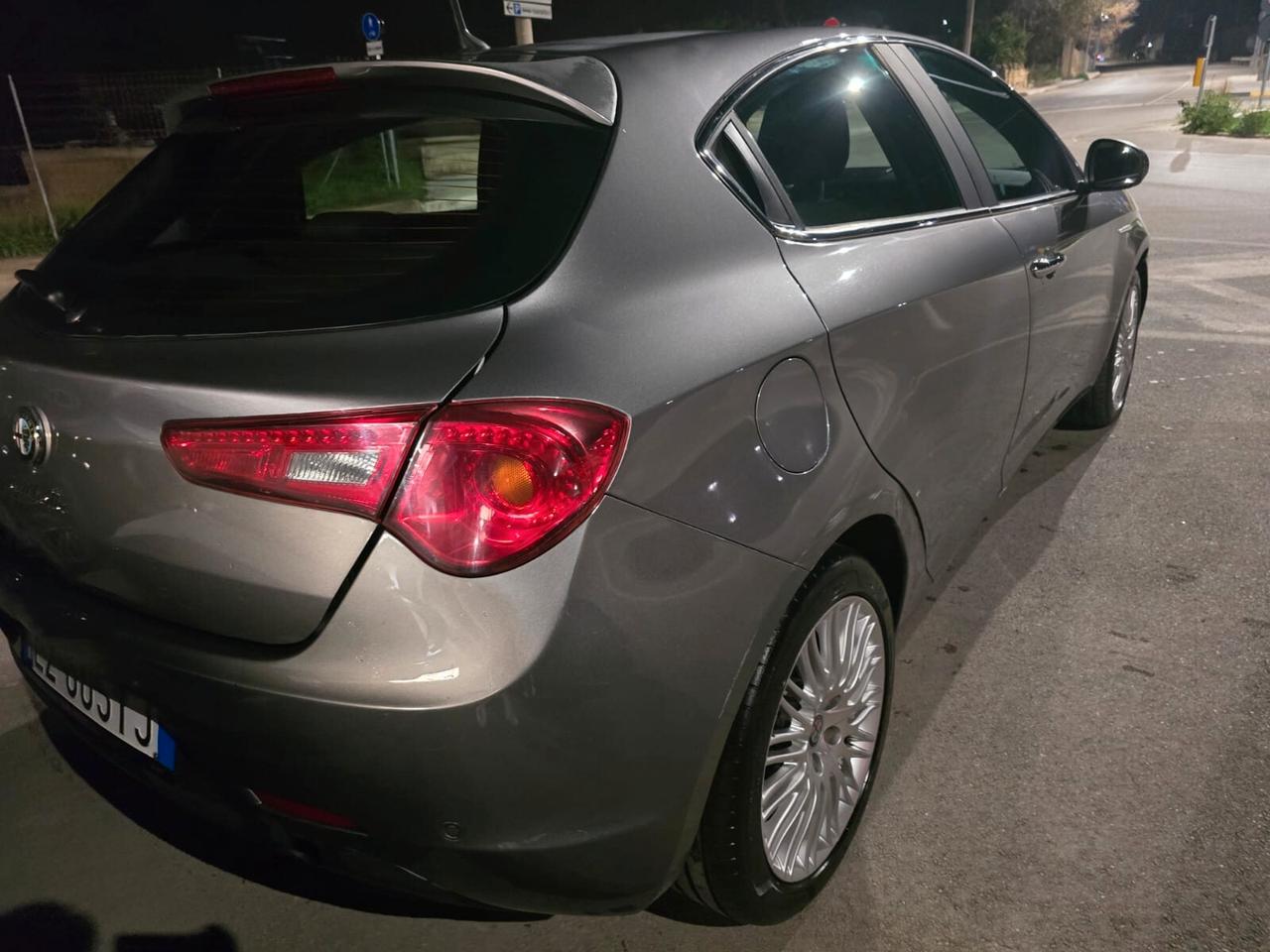 Alfa Romeo Giulietta 1.6 JTDm-2 105 CV Exclusive