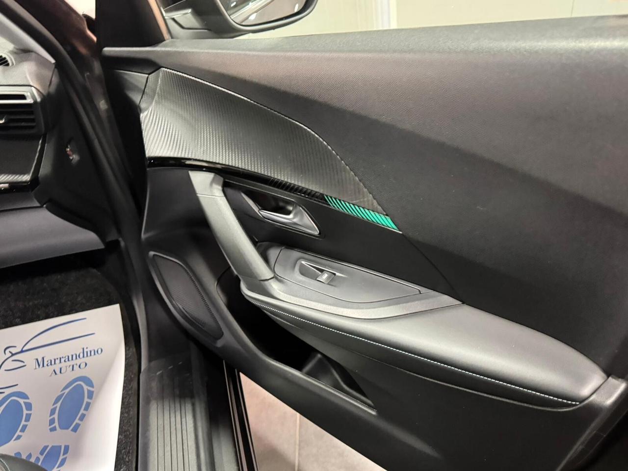 Peugeot 2008 BlueHDi 130 S&S EAT8 GT Pack Veglia l'i-cockpit 3D