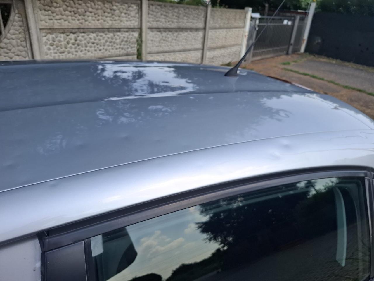 Peugeot 208 1.4 HDi 68 CV 5 porte Allure
