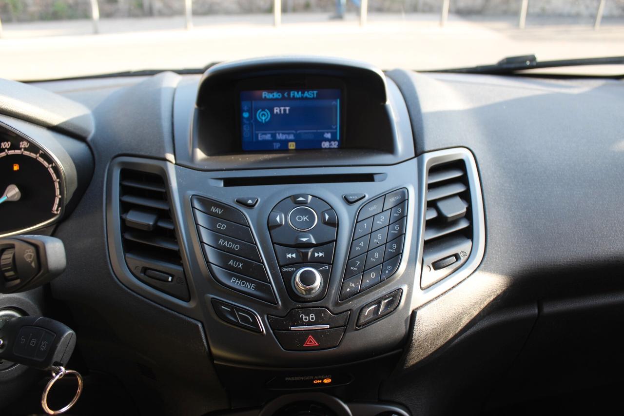 Ford Fiesta 1.5 TDCi 75CV 5 porte Business