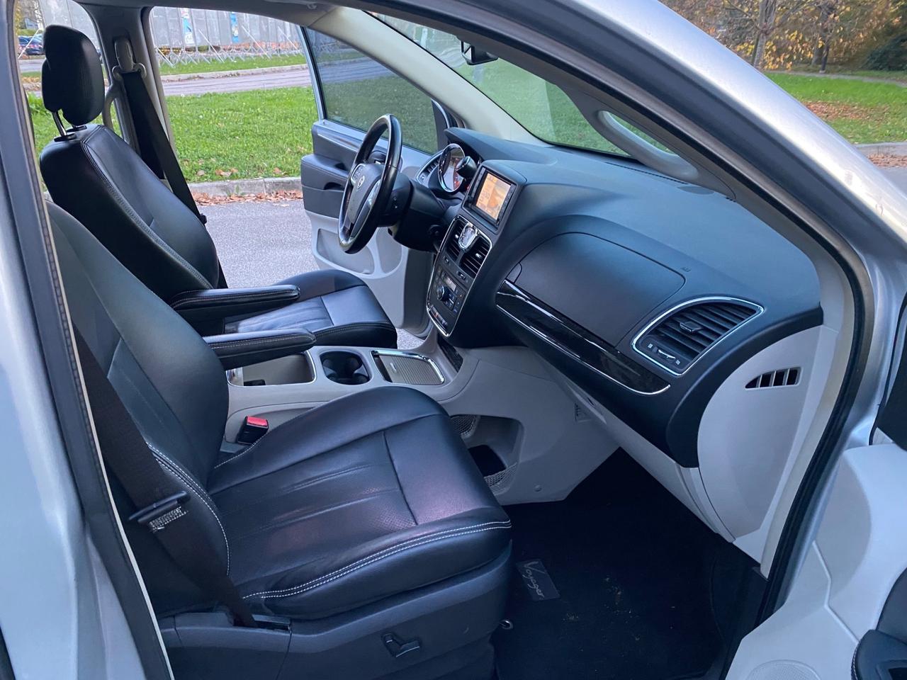 Lancia Voyager 2.8 Turbodiesel Platinum 163 CV