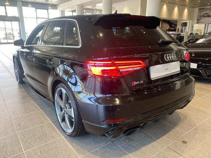 Audi A3 RS 3 SportBack TFSI quattro