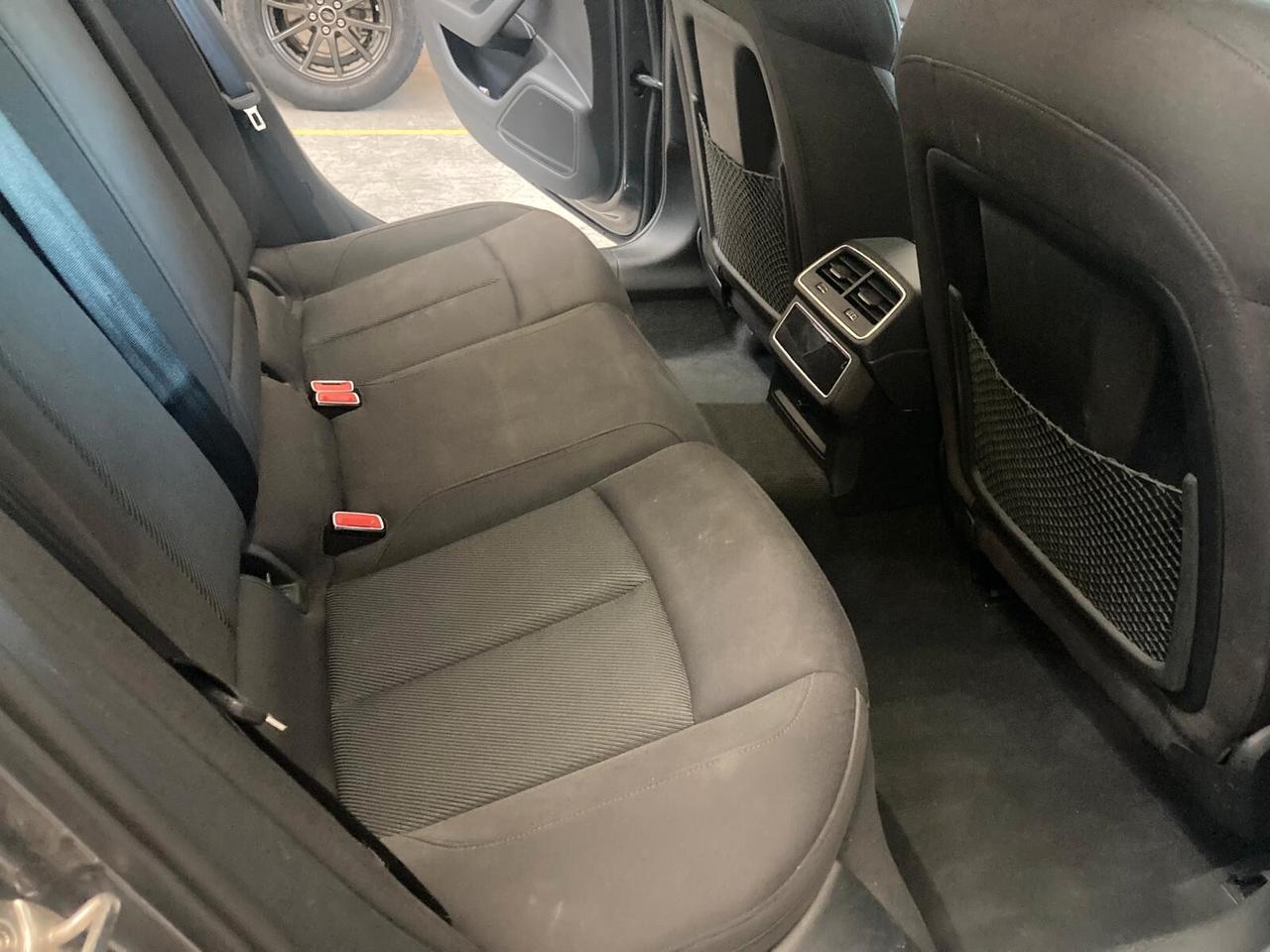 Audi A6 Avant 40 2.0 TDI S tronic Business Design