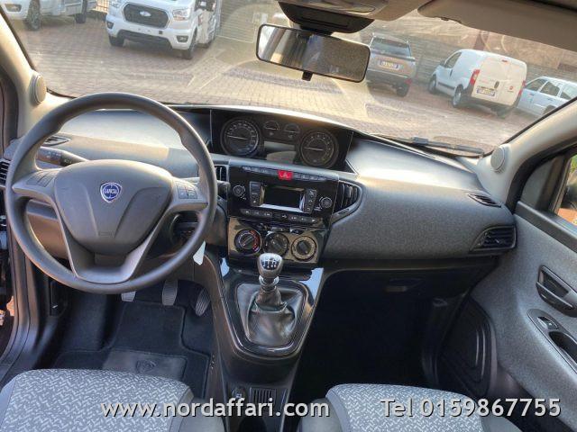 LANCIA Ypsilon 1.0 FireFly 5 porte S&S Hybrid Silver NEOPATENTATO