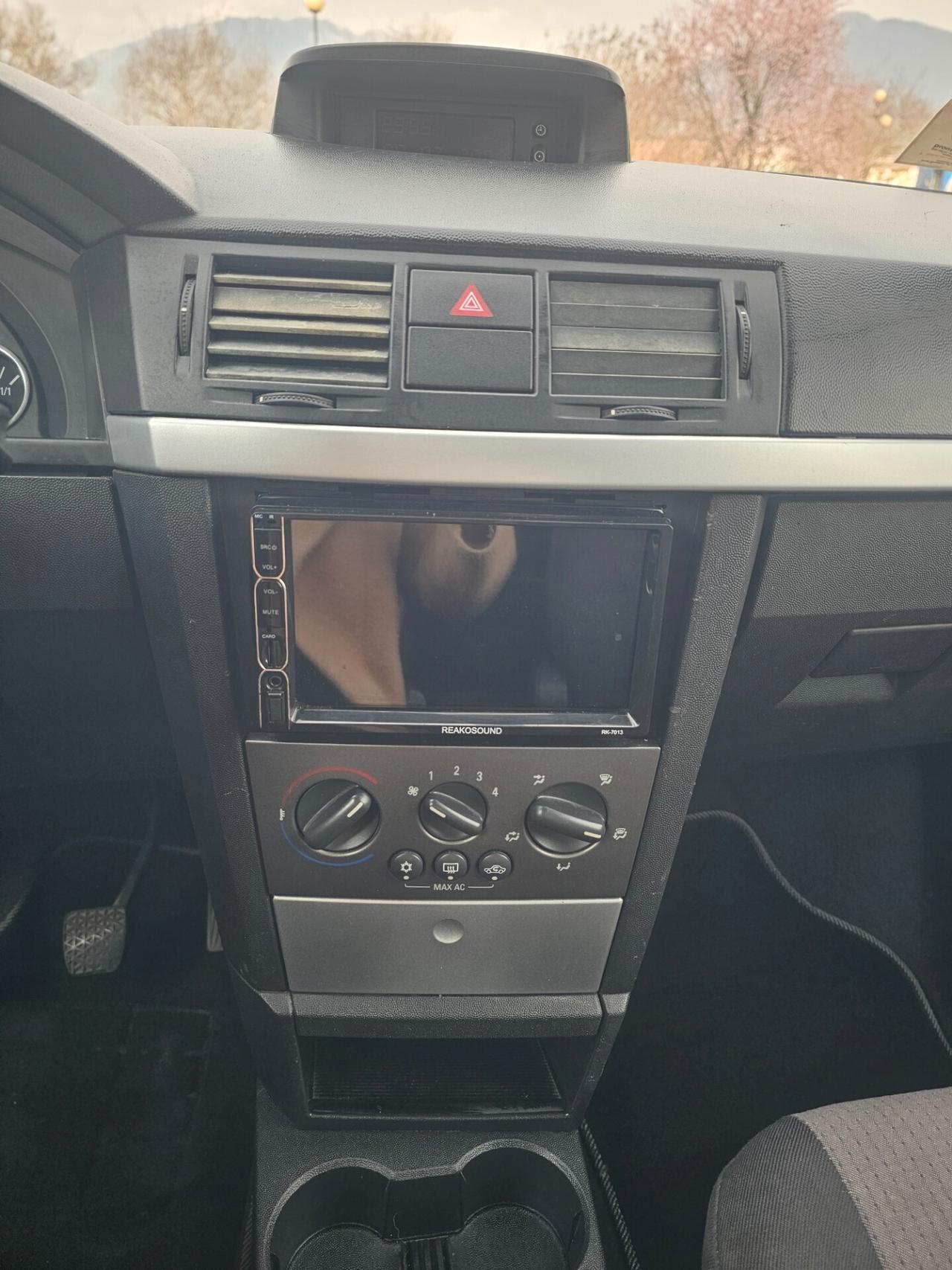 Opel Meriva 1.7 DIESEL OK PER NEOPATENTATI