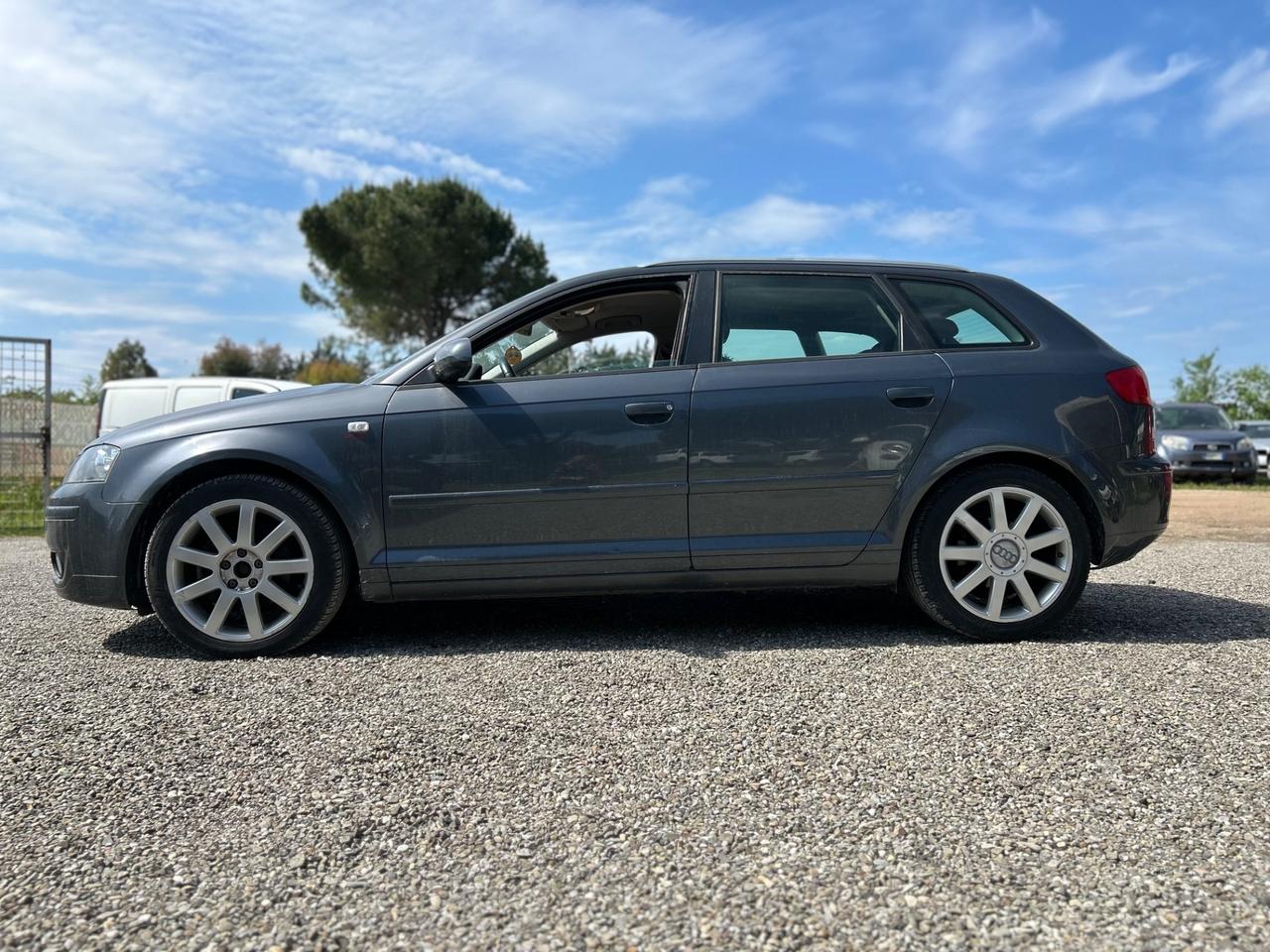 Audi A3 2.0 16V TDI Ambition *AUTOMATICA CON PADDLE*