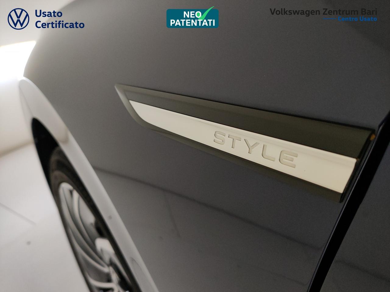Volkswagen Golf 1.5 tgi style 130cv dsg