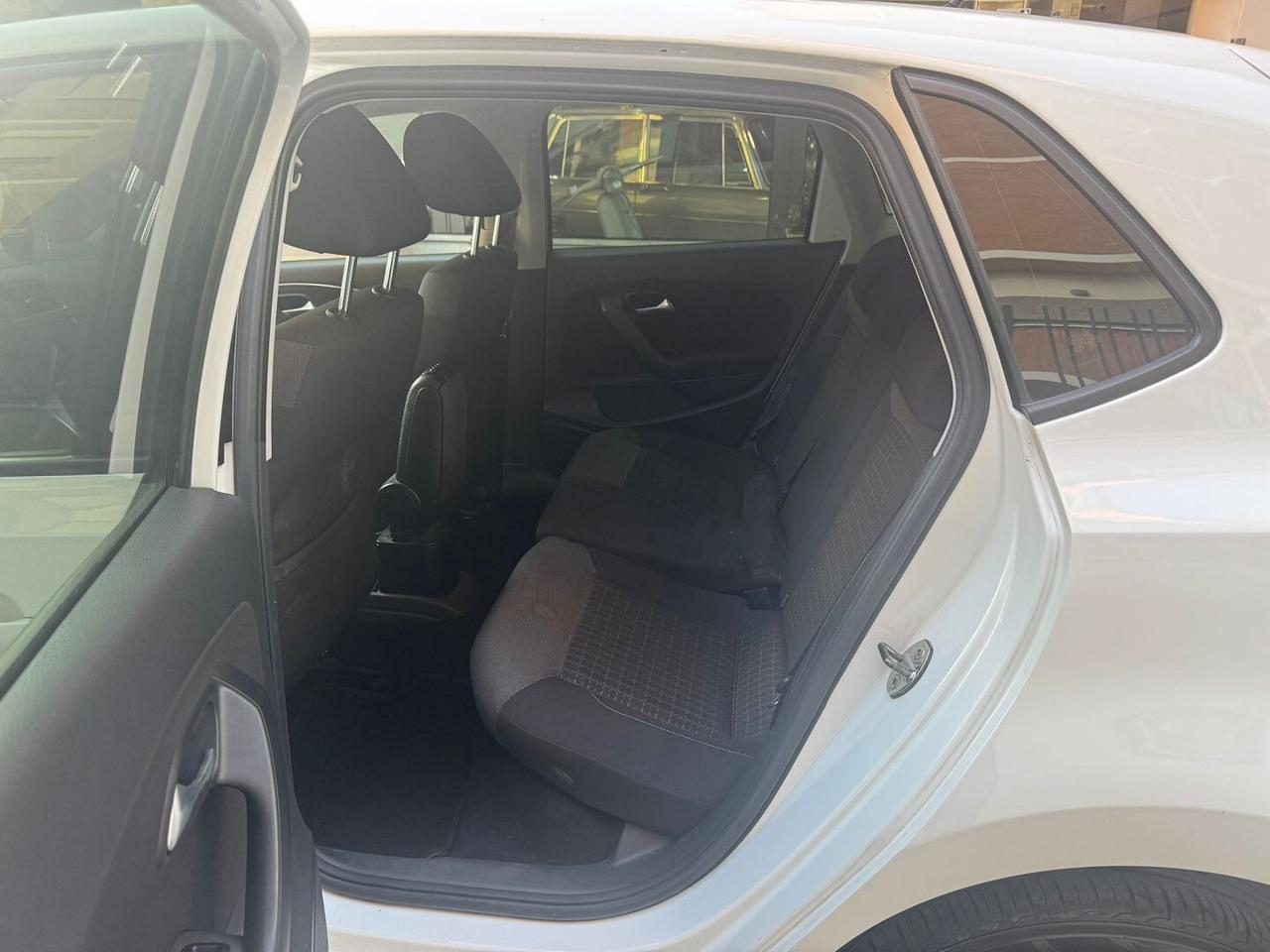 VOLKSWAGEN Polo 1.4 Tdi 90CV 5P Comf. Bluemotion