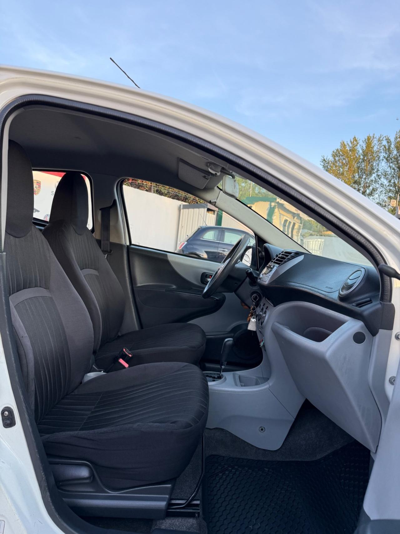 Nissan Pixo 1.0 5 porte Matic
