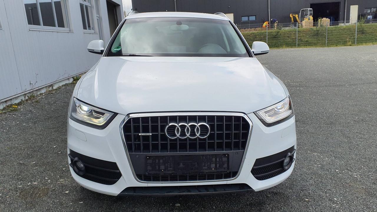 Audi Q3 SportLine Navi Xeno 2.0 TDI 150 cv.