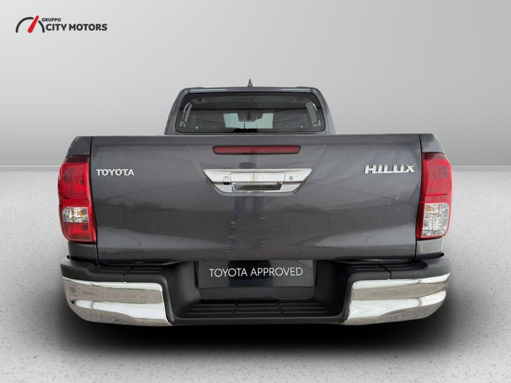 Toyota Hilux Double Cab 2.4 D-4D Lounge A/T