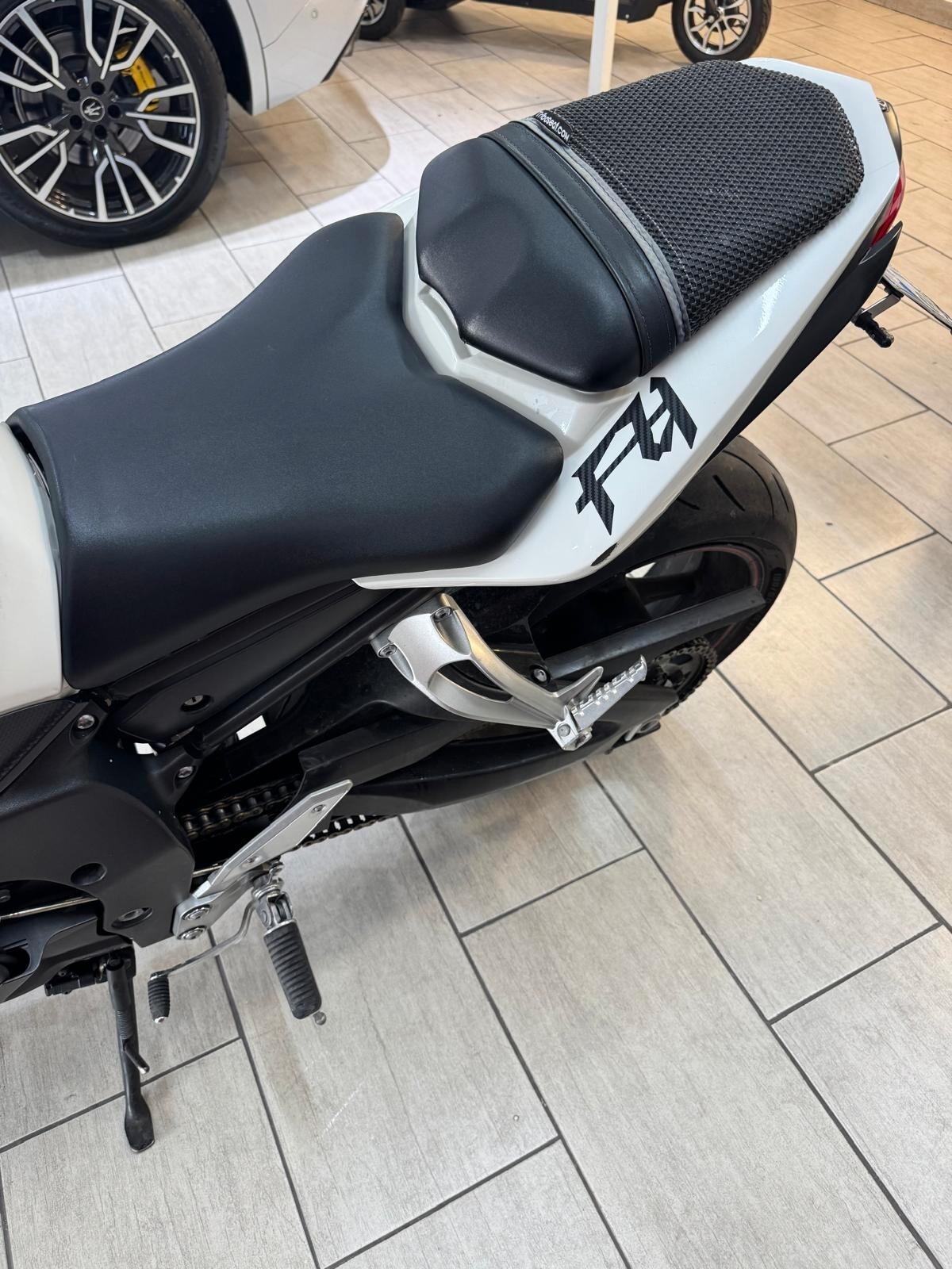 Yamaha FZ1